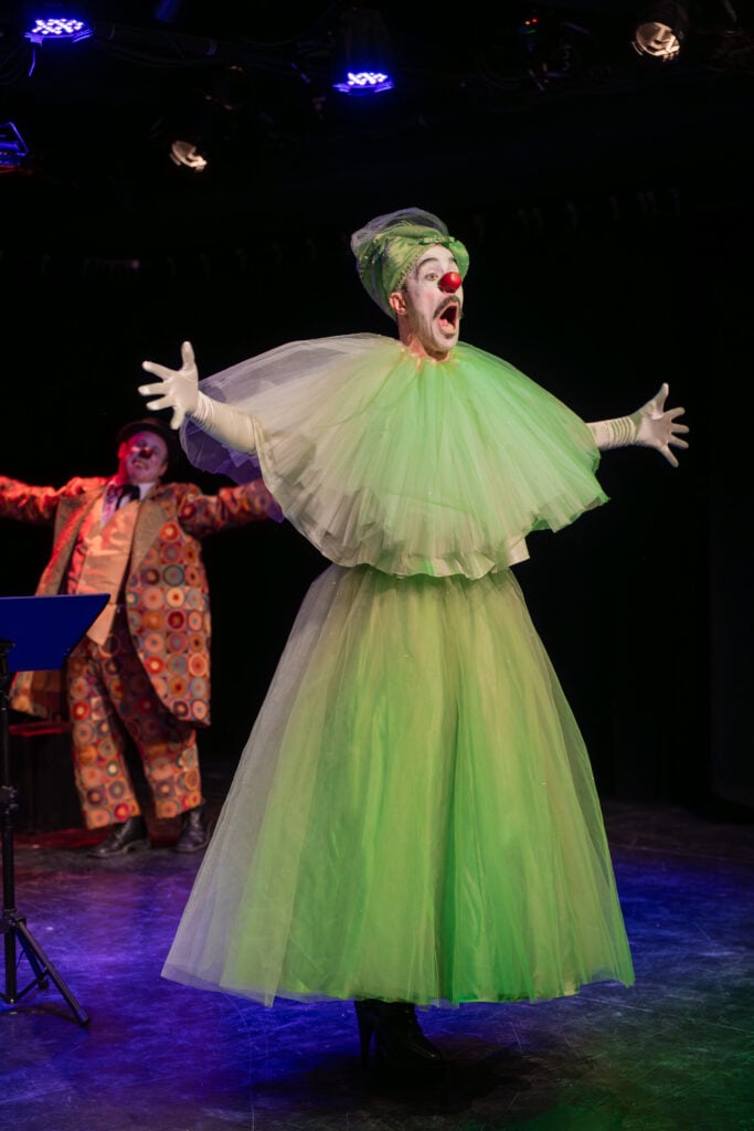 spectacle clown toujours interprètes art clownesque